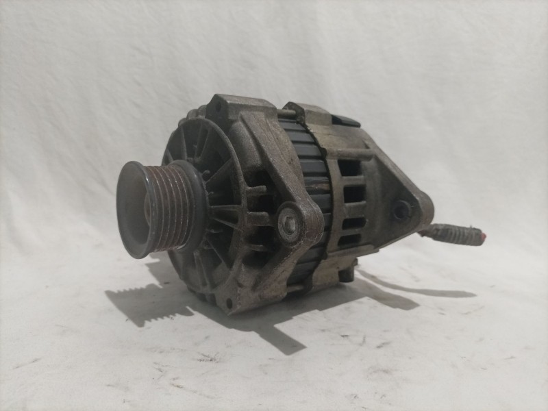 Recambio de alternador para daewoo tacuma 1.6 cat referencia OEM IAM 96404010  
