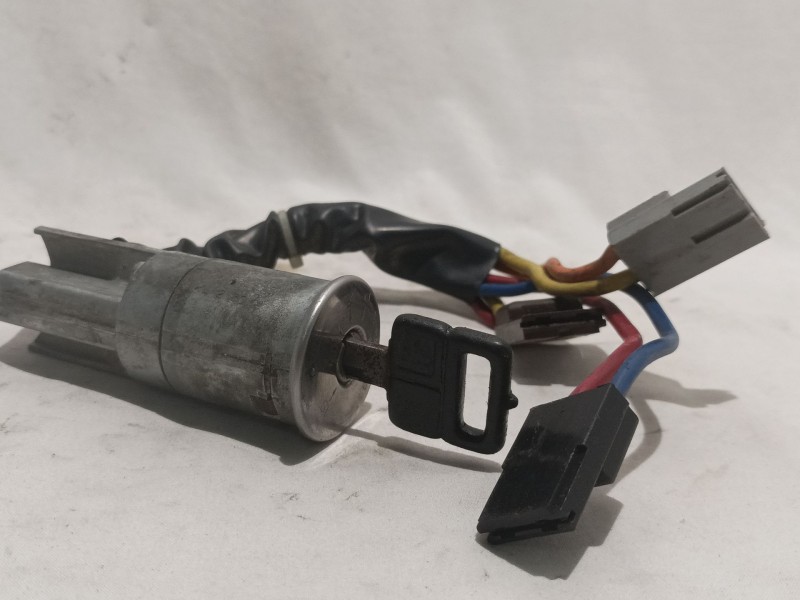 Recambio de conmutador de arranque para peugeot 405 berlina 1.9 diesel referencia OEM IAM 369023  