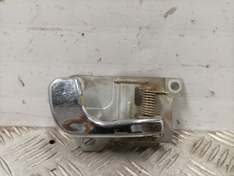 Recambio de maneta interior delantera derecha para mitsubishi pajero referencia OEM IAM MB669170  