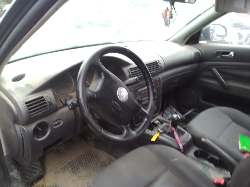 volkswagen passat berlina (3b3) del año 2000