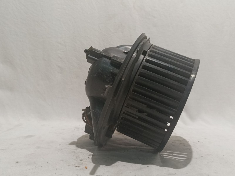 Recambio de ventilador calefaccion para volkswagen passat berlina (3c2) highline referencia OEM IAM 3C1820015J  