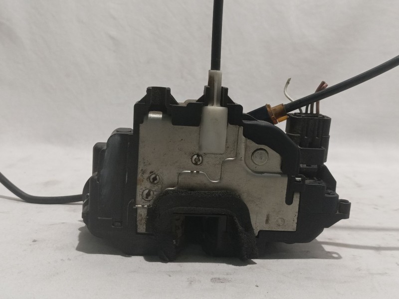 Recambio de cerradura puerta delantera izquierda para renault clio iii referencia OEM IAM 300126C  