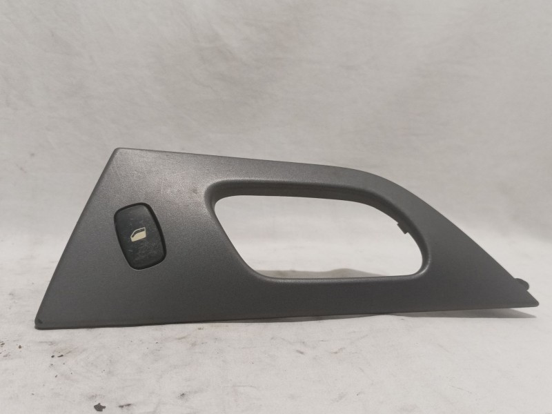 Recambio de mando elevalunas delantero derecho para peugeot 407 st confort referencia OEM IAM 96360166XT 964692987702 