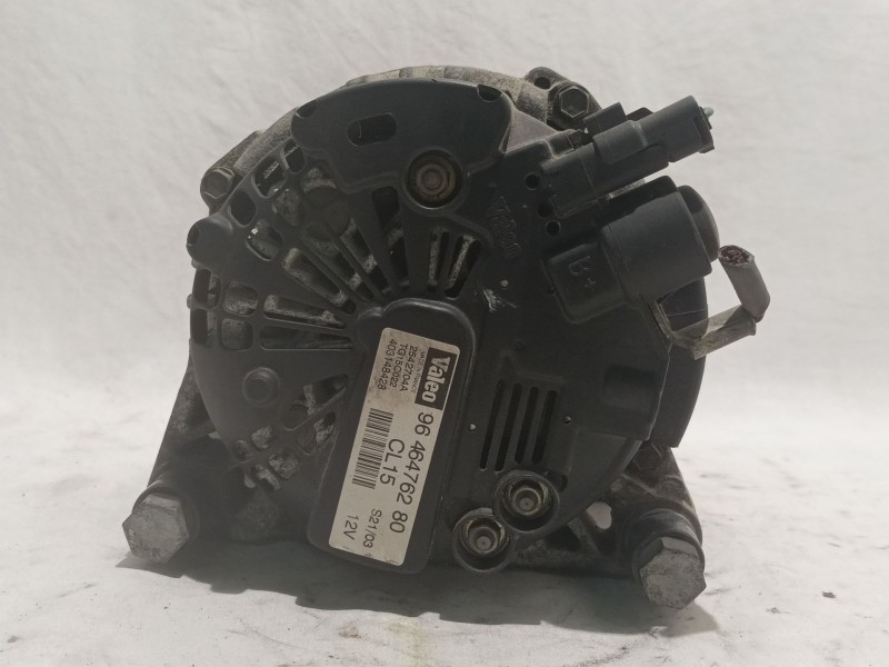 Recambio de alternador para peugeot 206 berlina referencia OEM IAM 9646476280 2542704A 