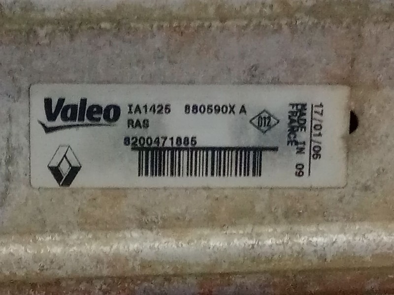 Recambio de intercooler para renault clio iii referencia OEM IAM 8200471885 880590X 