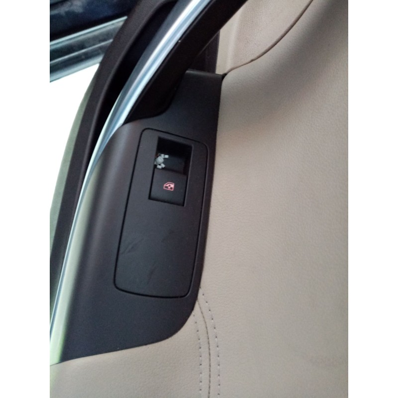 Recambio de mando elevalunas trasero derecho para opel insignia berlina referencia OEM IAM   