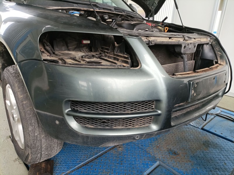 Recambio de paragolpes delantero para volkswagen touareg (7la) referencia OEM IAM   