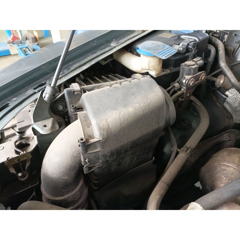 Recambio de caja filtro de aire para volkswagen touareg (7la) referencia OEM IAM 7L0129620  