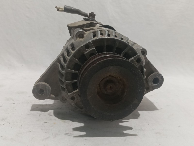Recambio de alternador para toyota 4-runner (n13) 3.0 turbodiesel referencia OEM IAM 2700067110 1022115002 