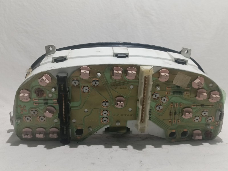 Recambio de cuadro instrumentos para ford fiesta berl./courier 1.3 cat referencia OEM IAM 98BP10C956HB  