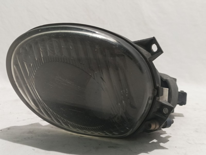 Recambio de faro antiniebla izquierdo para ford mondeo berlina (gd) ghia referencia OEM IAM 147109  