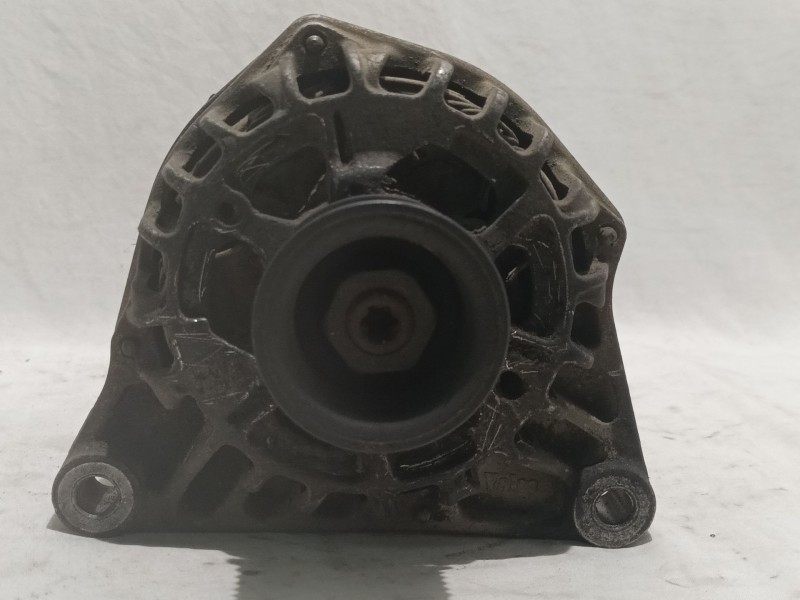 Recambio de alternador para peugeot 206 berlina referencia OEM IAM 9642879980 2542484A 