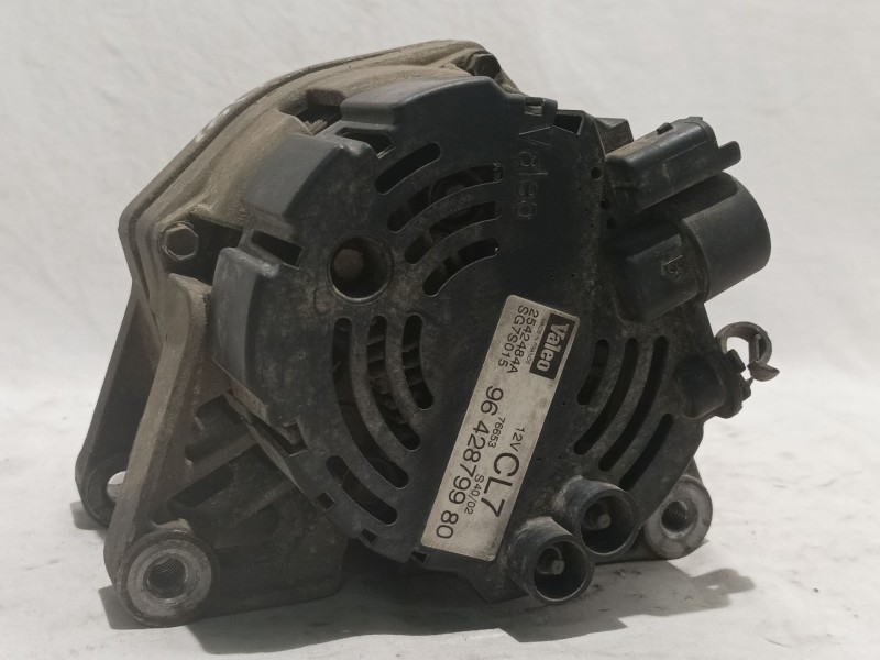 Recambio de alternador para peugeot 206 berlina referencia OEM IAM 9642879980 2542484A 