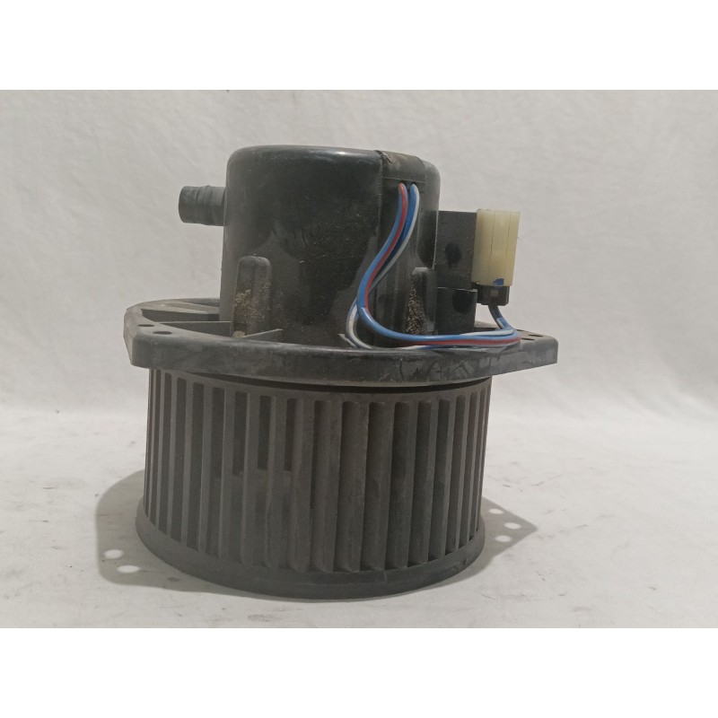 Recambio de ventilador calefaccion para nissan serena (c23m) 2.3 diesel referencia OEM IAM 4868330350 0130111154 