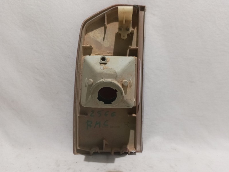 Recambio de piloto trasero derecho para suzuki vitara se/sv (et) referencia OEM IAM 23632236   Recambio de piloto trasero derecho para suzuki vitara se/sv (et) referencia OEM IAM 23632236