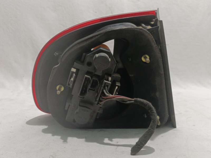 Recambio de piloto trasero derecho para seat toledo (1m2) 1.9 tdi referencia OEM IAM 1M5945096B  