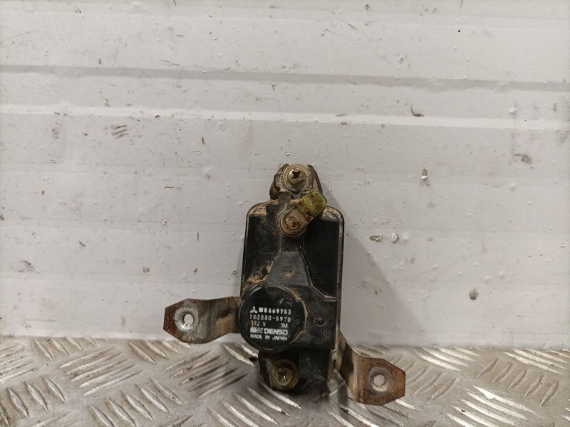 Recambio de motor cierre centralizado trasero izquierdo para mitsubishi pajero referencia OEM IAM MB669753  