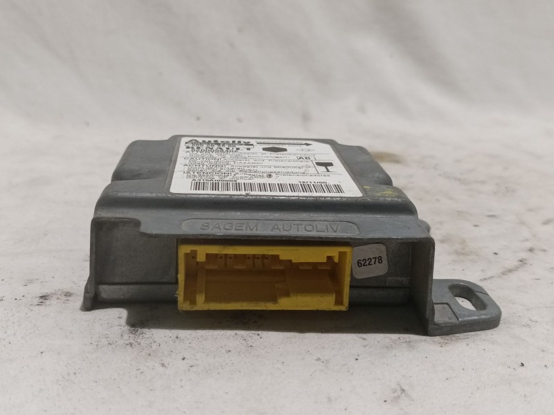 Recambio de centralita airbag para renault kangoo (f/kc0) expression referencia OEM IAM 600589600 8200098402 