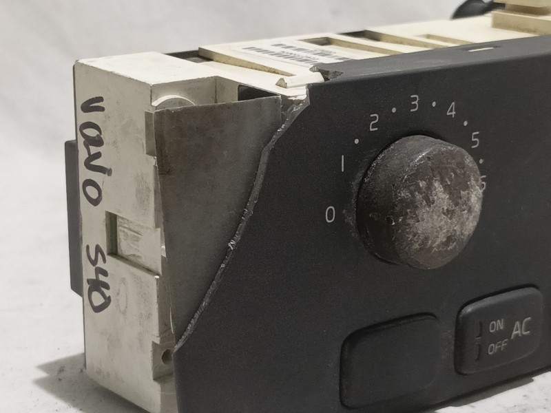 Recambio de mando calefaccion / aire acondicionado para volvo v40 familiar referencia OEM IAM 0142700G04  