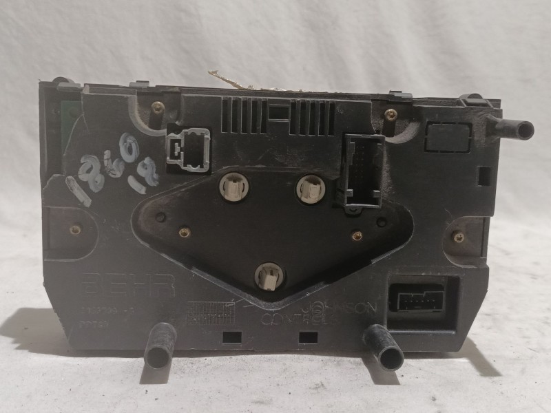 Recambio de mando calefaccion / aire acondicionado para peugeot 307 break / sw (s1) referencia OEM IAM 9643099  