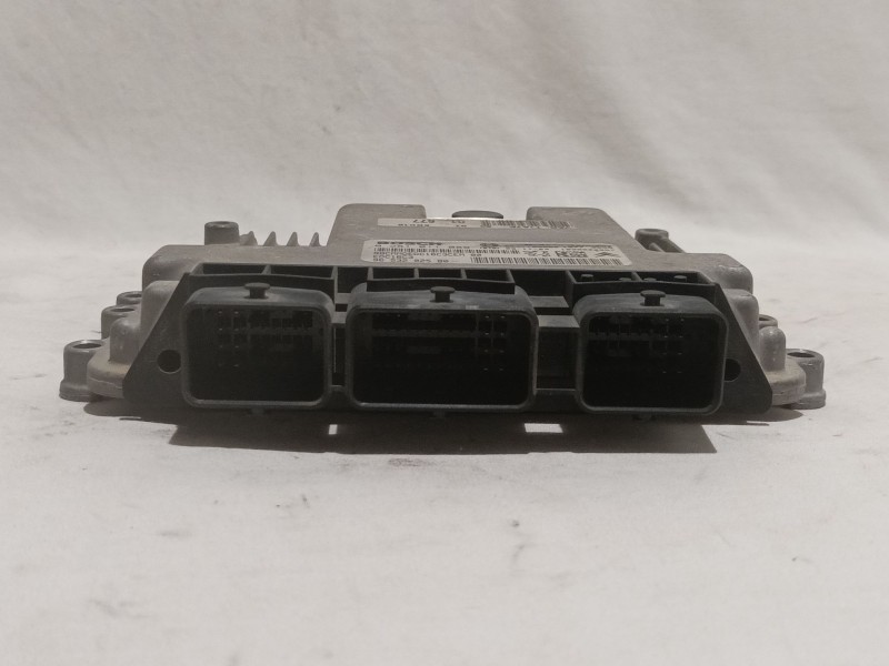 Recambio de centralita motor uce para peugeot 206 berlina referencia OEM IAM 0281011088 9653202580 