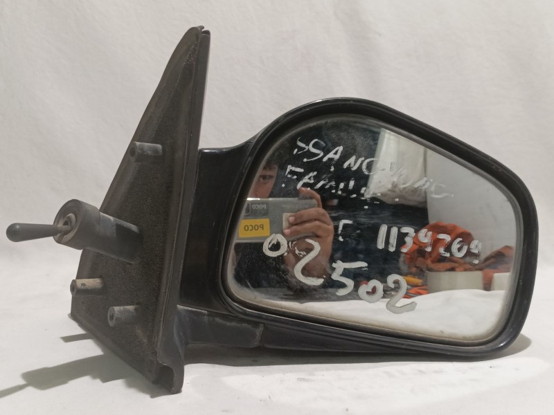 Recambio de retrovisor derecho para ssangyong musso 2.9 d referencia OEM IAM E30149635  