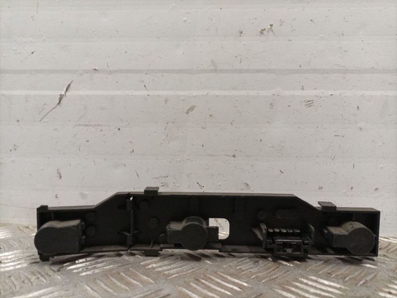 Recambio de portalamparas para fiat seicento (187) referencia OEM IAM 39660143  