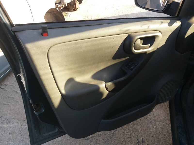 opel corsa c 1.0 12v cat (z 10 xe / lw3)   |   0.00 - ... | 2000 | 58 cv / 43 kw del año 2000