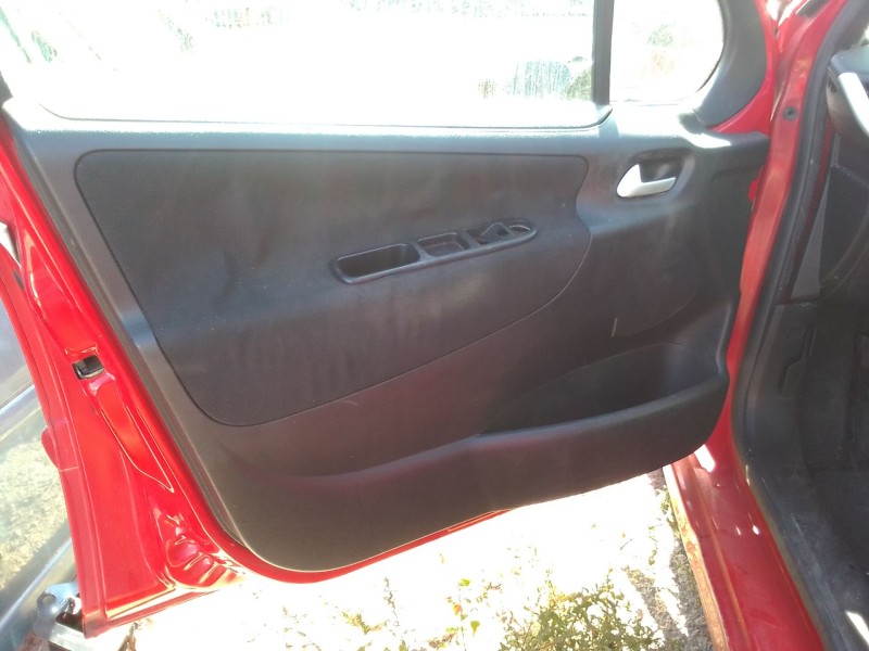 peugeot 207 del año 2006