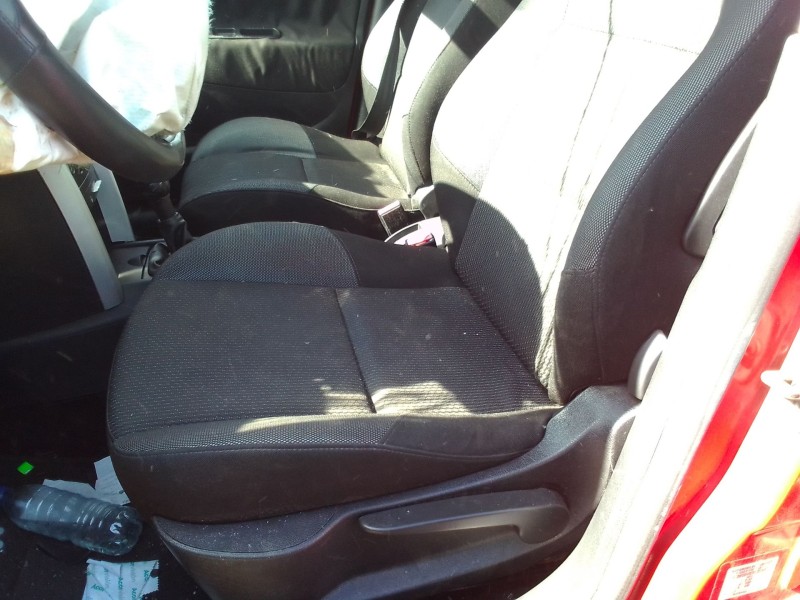 peugeot 207 del año 2006