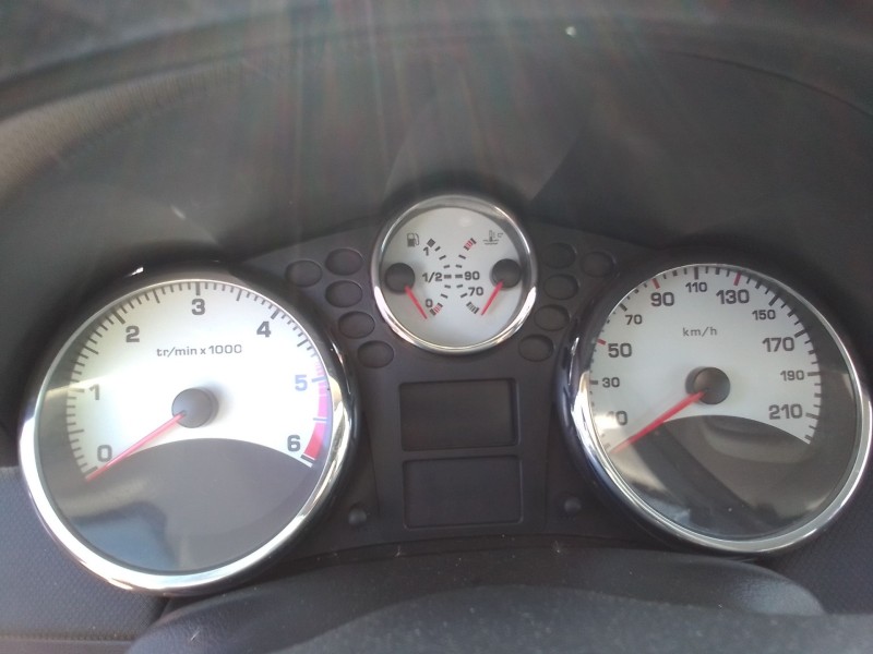 peugeot 207 del año 2006