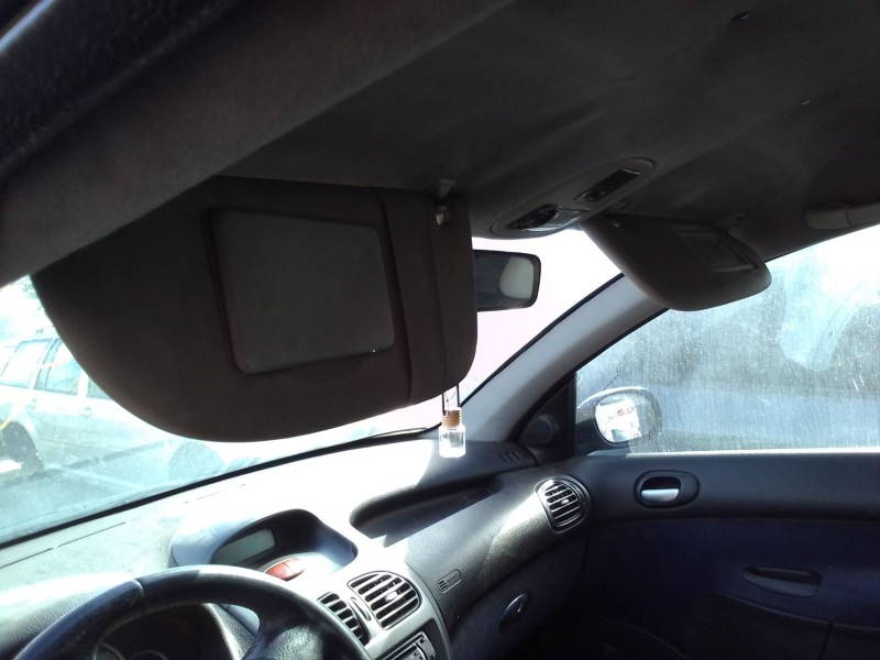 peugeot 206 berlina del año 1998