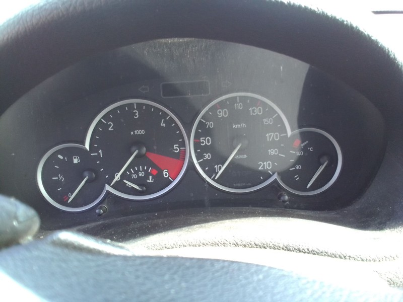 peugeot 206 berlina del año 1998