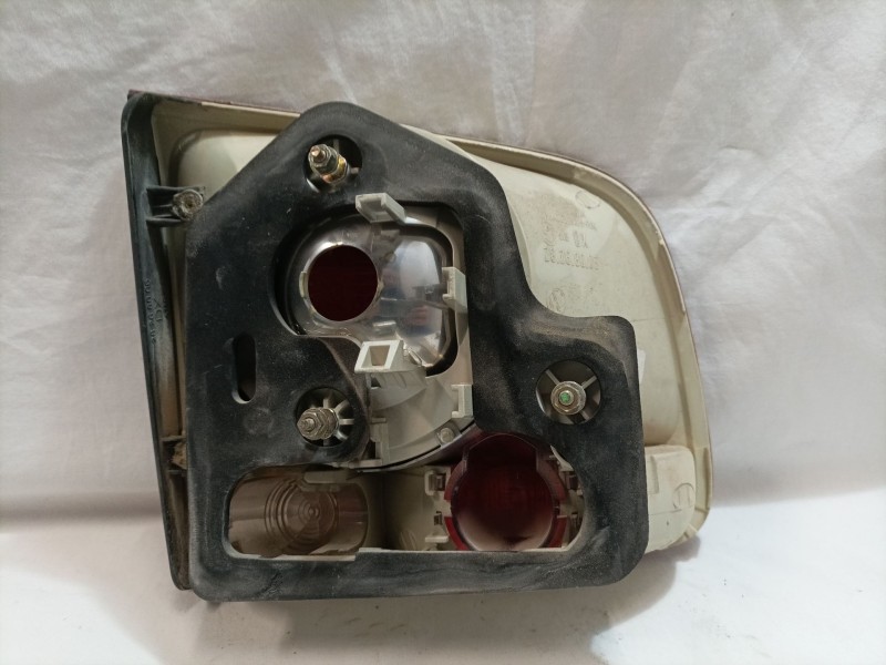 Recambio de piloto trasero derecho interior para volkswagen touareg (7la) referencia OEM IAM 7L6945094H  