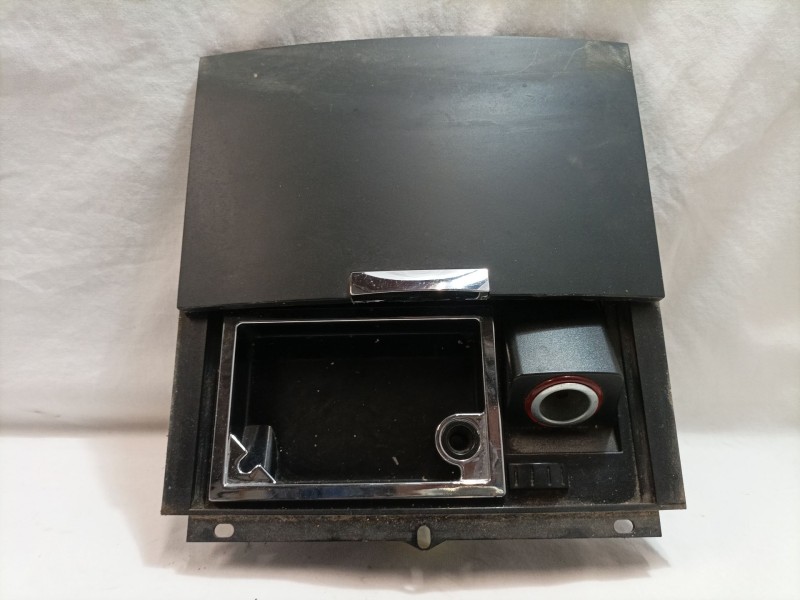 Recambio de cenicero para volkswagen touareg (7la) referencia OEM IAM 7L6857961B  