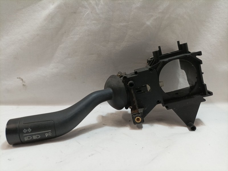 Recambio de mando intermitentes para volkswagen touareg (7la) referencia OEM IAM 3D0953513  