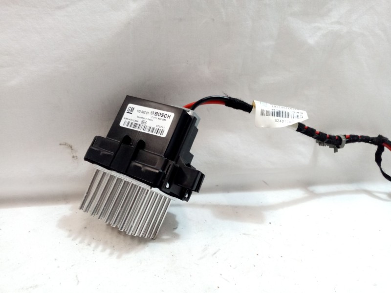 Recambio de resistencia calefaccion para opel insignia berlina referencia OEM IAM 13503201  
