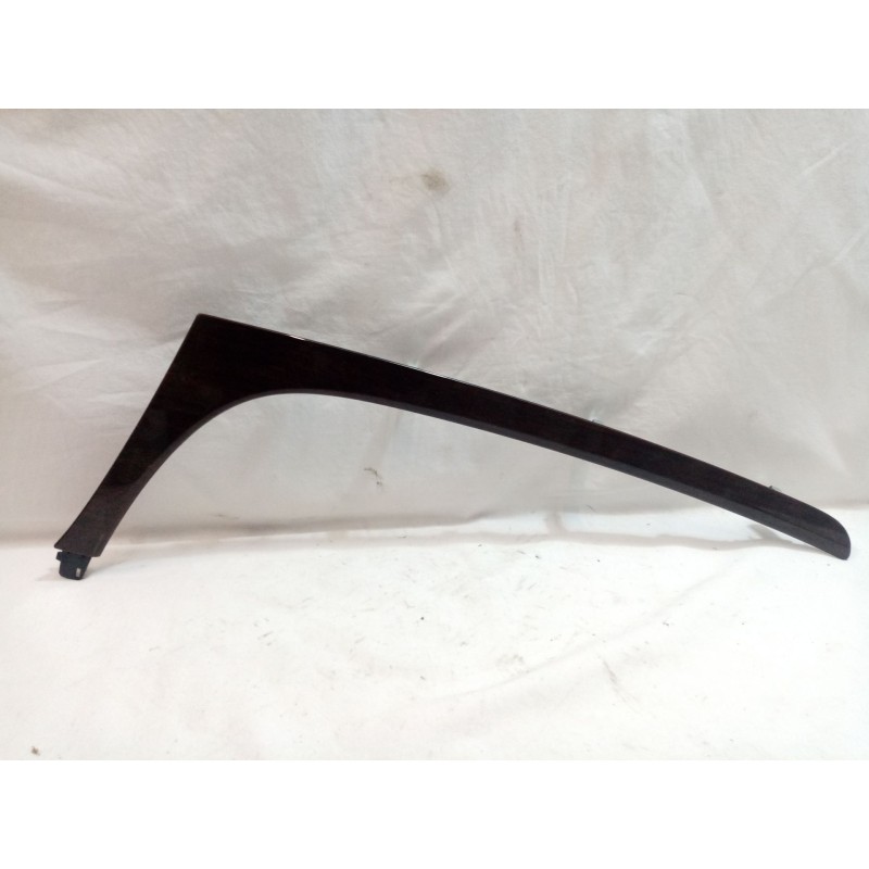 Recambio de moldura para opel insignia berlina referencia OEM IAM 13221845  