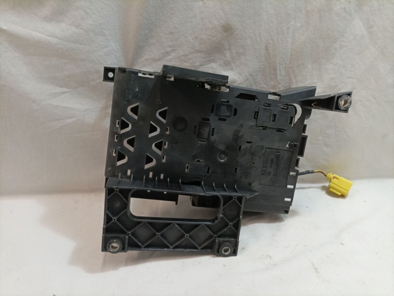 Recambio de caja reles / fusibles para volkswagen touareg (7la) referencia OEM IAM 7L0937548 0442527398 