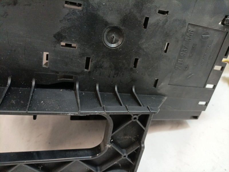 Recambio de caja reles / fusibles para volkswagen touareg (7la) referencia OEM IAM 7L0937548 0442527398 