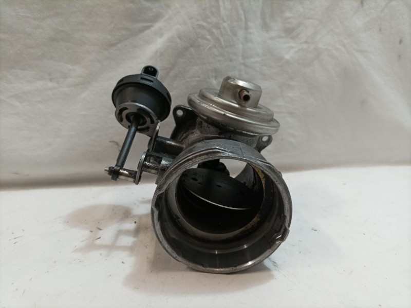 Recambio de valvula egr para volkswagen touareg (7la) referencia OEM IAM 070128073 070128070C 