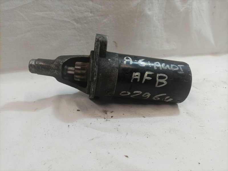 Recambio de motor arranque para audi a6 berlina (4b2) referencia OEM IAM 005821953  