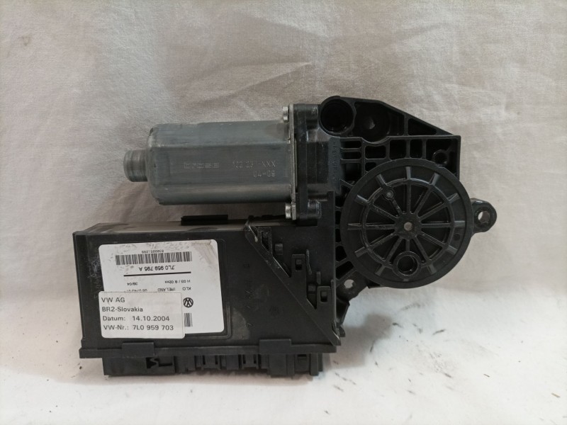 Recambio de motor elevalunas trasero izquierdo para volkswagen touareg (7la) referencia OEM IAM 7L0959795A 7L0959703 0130821765