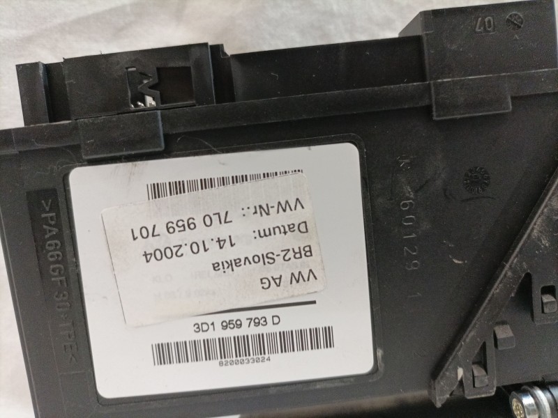 Recambio de motor elevalunas delantero izquierdo para volkswagen touareg (7la) referencia OEM IAM 7L0959701 0130821764 