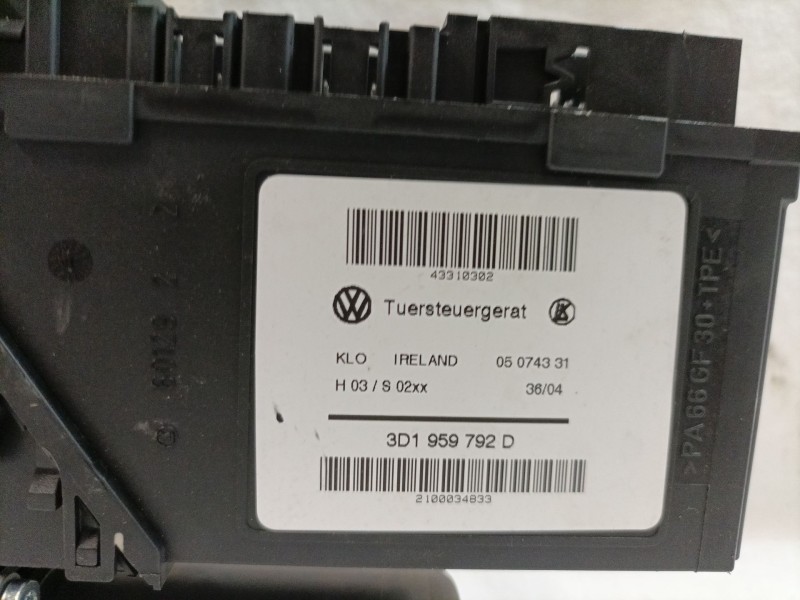 Recambio de motor elevalunas delantero derecho para volkswagen touareg (7la) referencia OEM IAM 3D1959792D 7L0959702 0130821765
