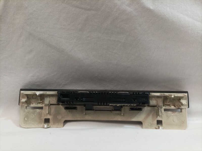 Recambio de pantalla multifuncion para volkswagen touareg (7la) referencia OEM IAM 7L6919473D  