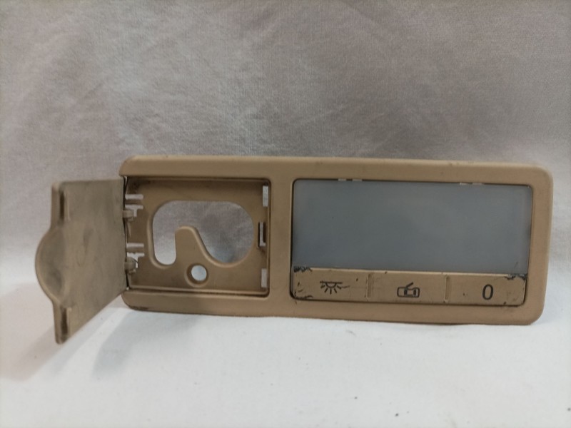 Recambio de luz interior para volkswagen touareg (7la) referencia OEM IAM 7L6947292B 7L0861688A 