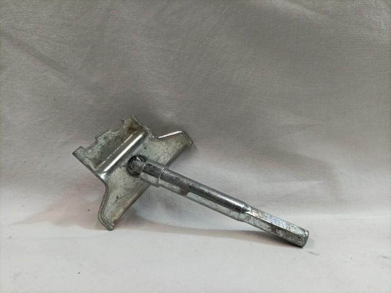 Recambio de soporte bateria para volkswagen touareg (7la) referencia OEM IAM 7L0915138C  