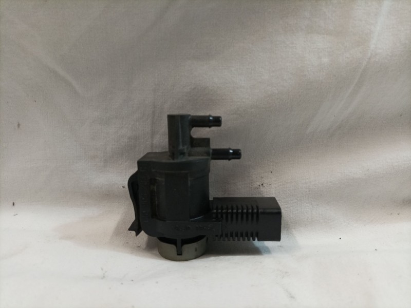 Recambio de valvula aire adicional para volkswagen touareg (7la) referencia OEM IAM 1J0906283C  