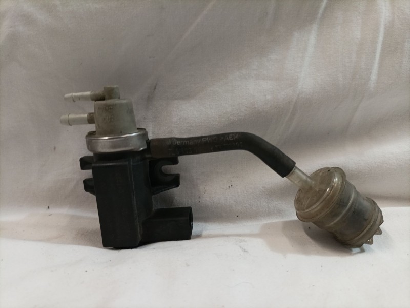 Recambio de valvula aire adicional para volkswagen touareg (7la) referencia OEM IAM 1J0906627A 72290325 